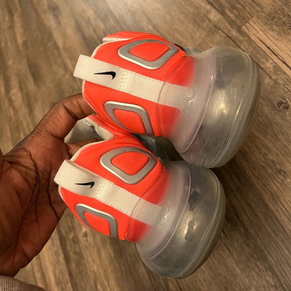 Nike Air Max 270 - Picture 2 of 6